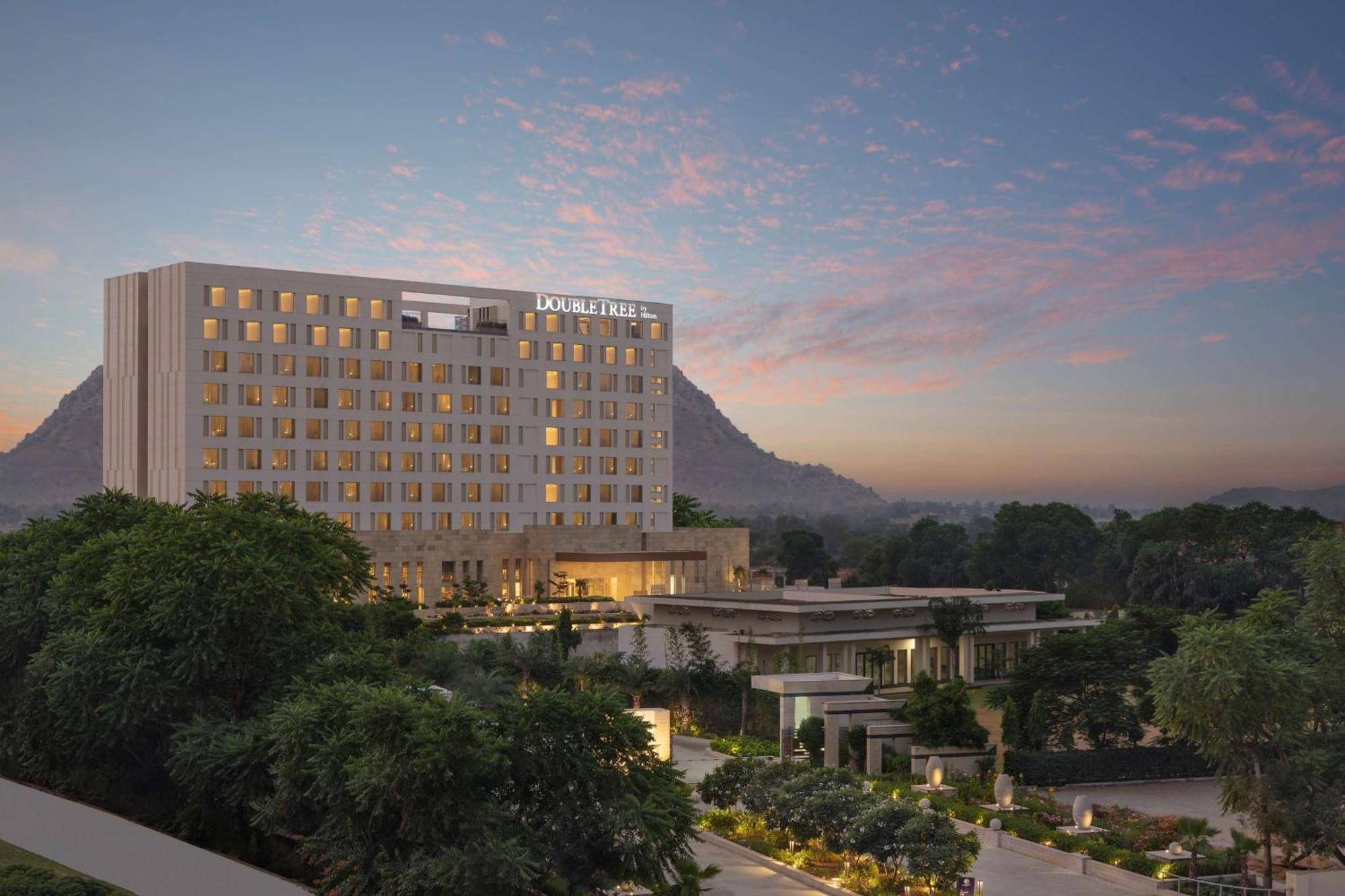 ดับเบิลทรี บาย ฮิลตัน ชัยปุระ อาเมอร์ Hotel ภายนอก รูปภาพ
